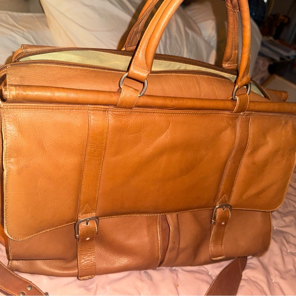Piel Soft Tan Leather Weekender Bag • Travel Duffle Tote